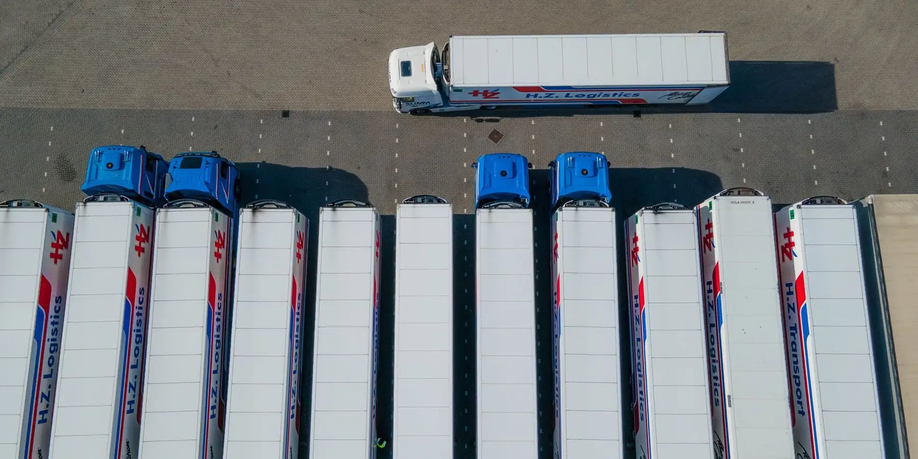 Servicios de transporte y logística